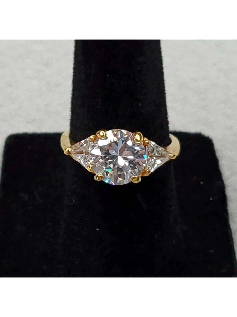 Rhinestone Ring Sz 6 Clear Round Solitaire Triangle Side Stones Gold Tone